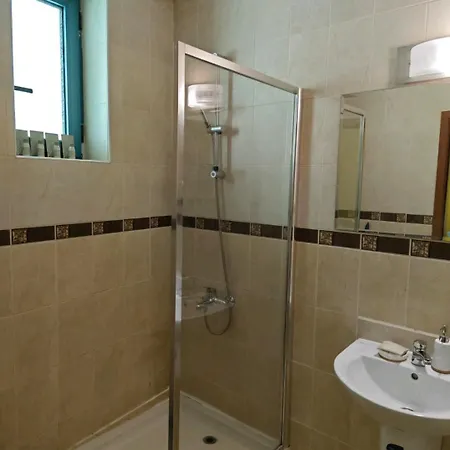 Sunny Cozy Apartment *